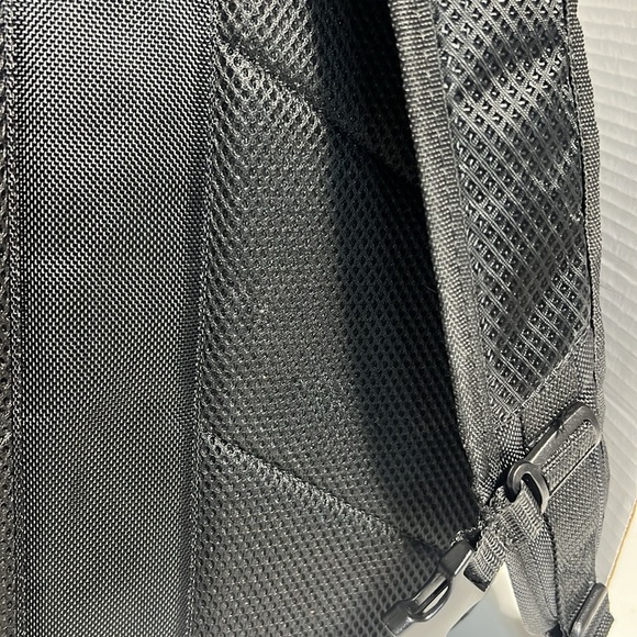 Puma Evercat Contender 3.0 backpack black silver - Picture 5 of 10